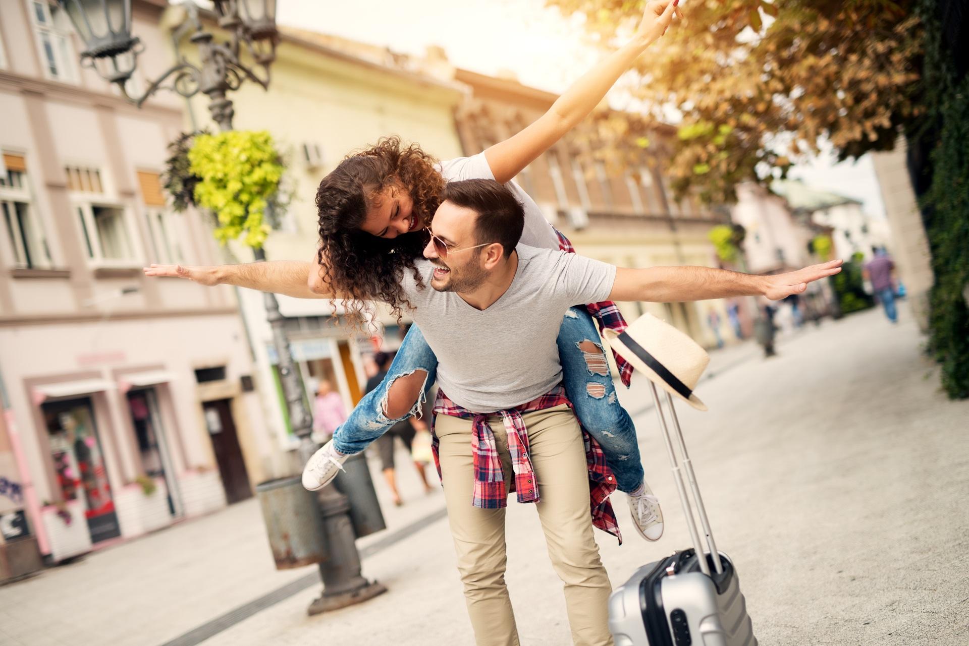 Urlauber starten gemeinsam die Reise | Flughafentransfer Antalya